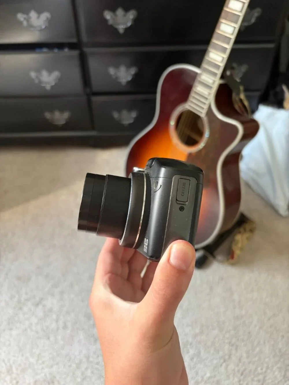 Canon PowerShot SX100 IS 8.0MP Digital Camera Black